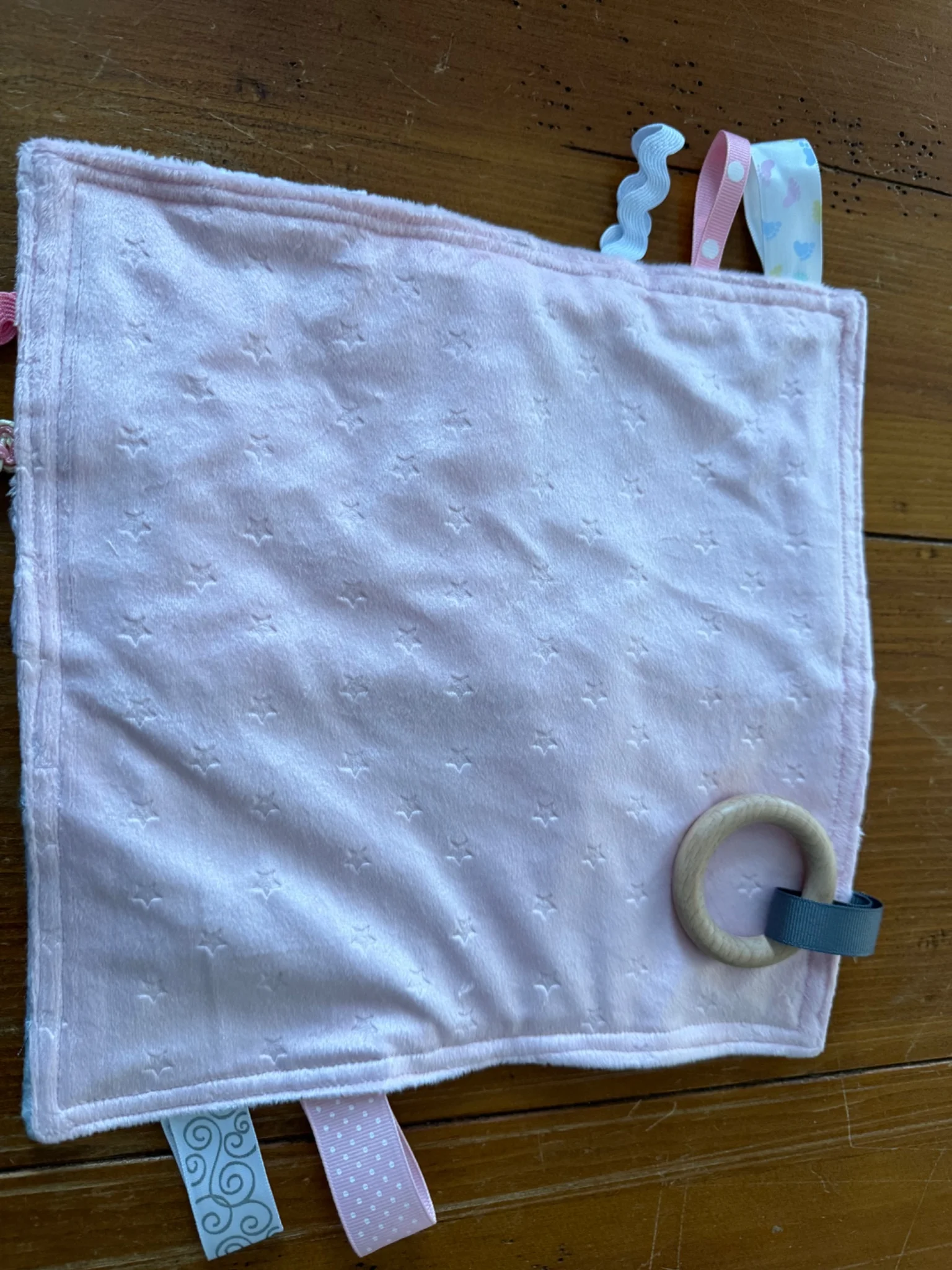Breezy’s Blankets  - Image 1