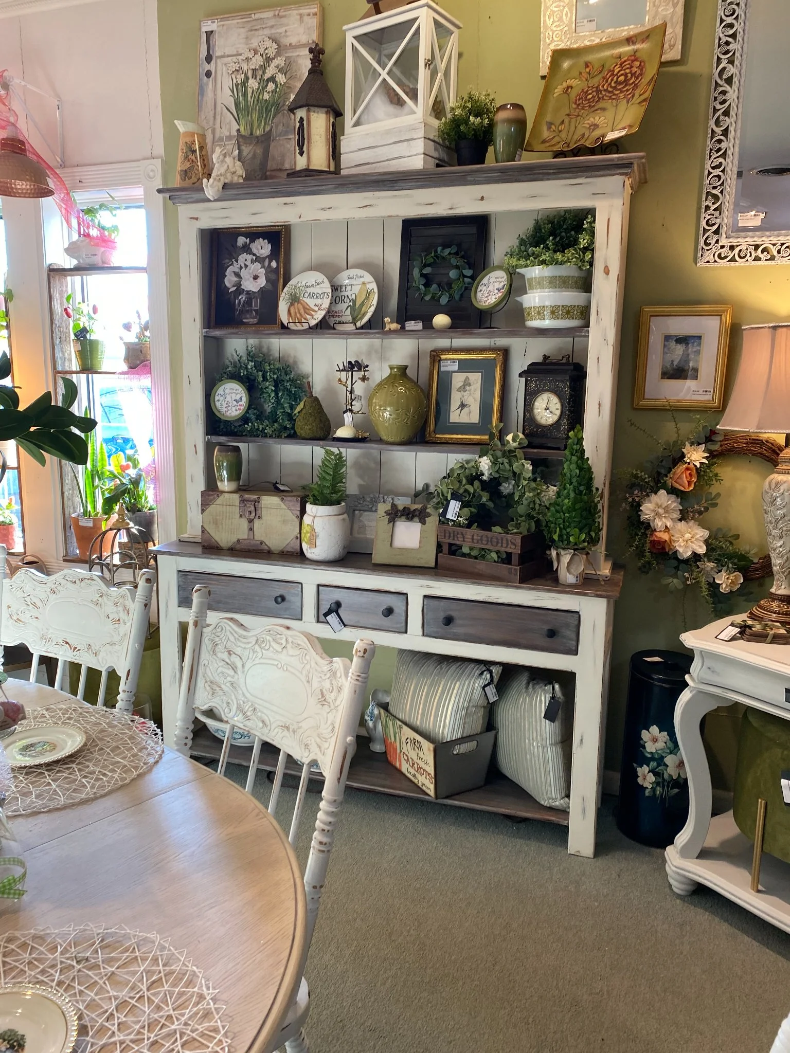 B & L Antiques and Collectibles - Image 4