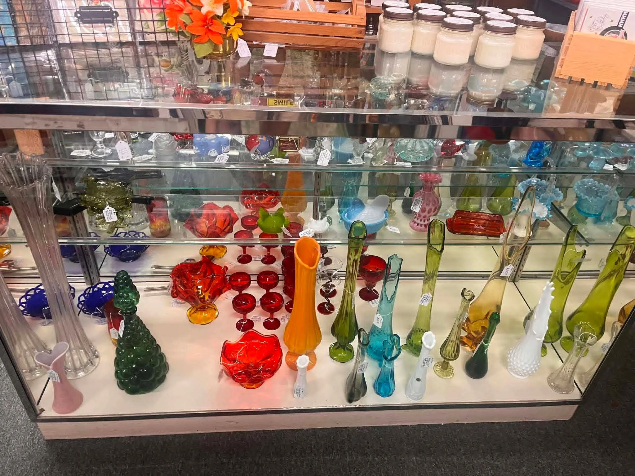 Thrifty Turtle Vintage - Image 2