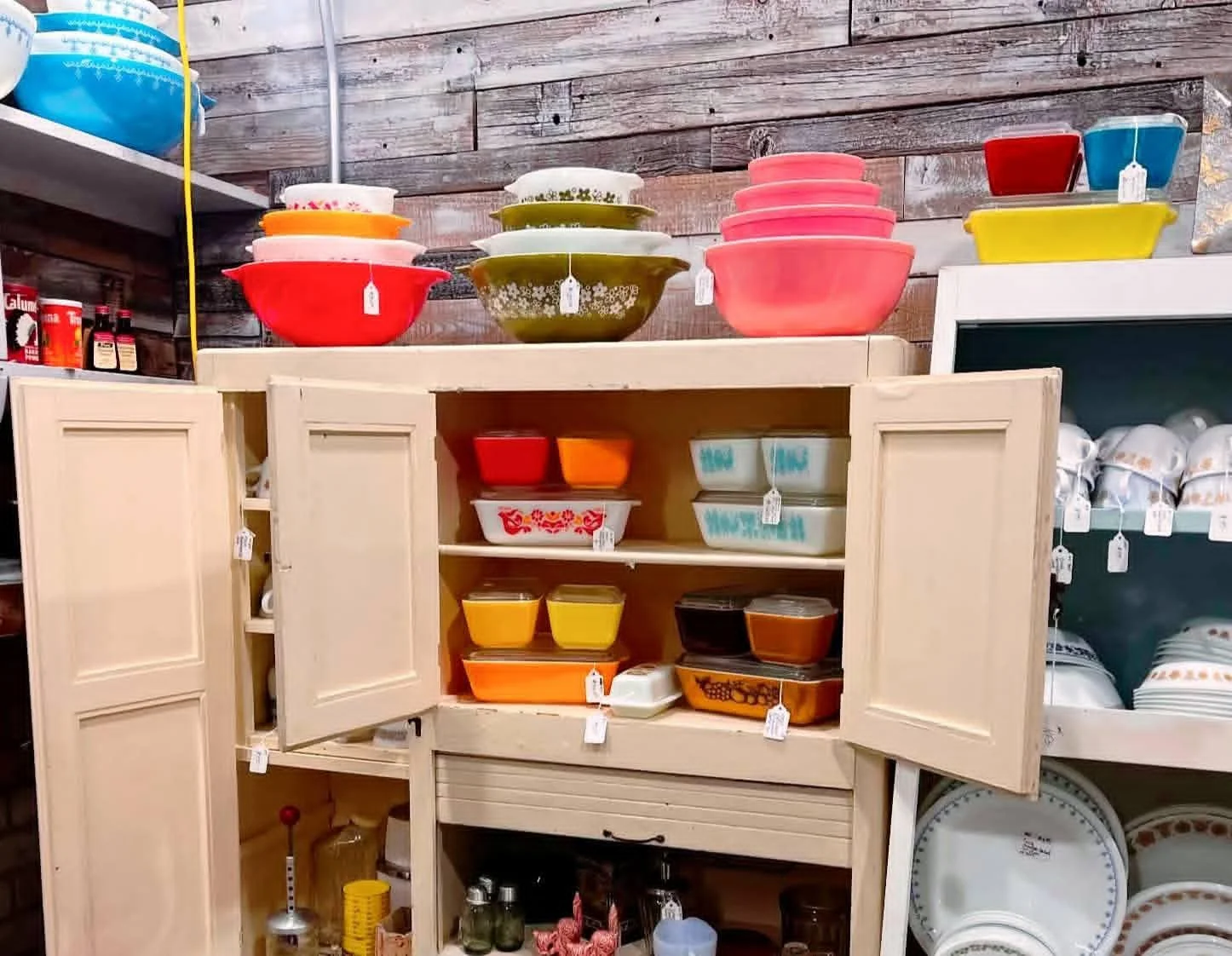 Thrifty Turtle Vintage - Image 3